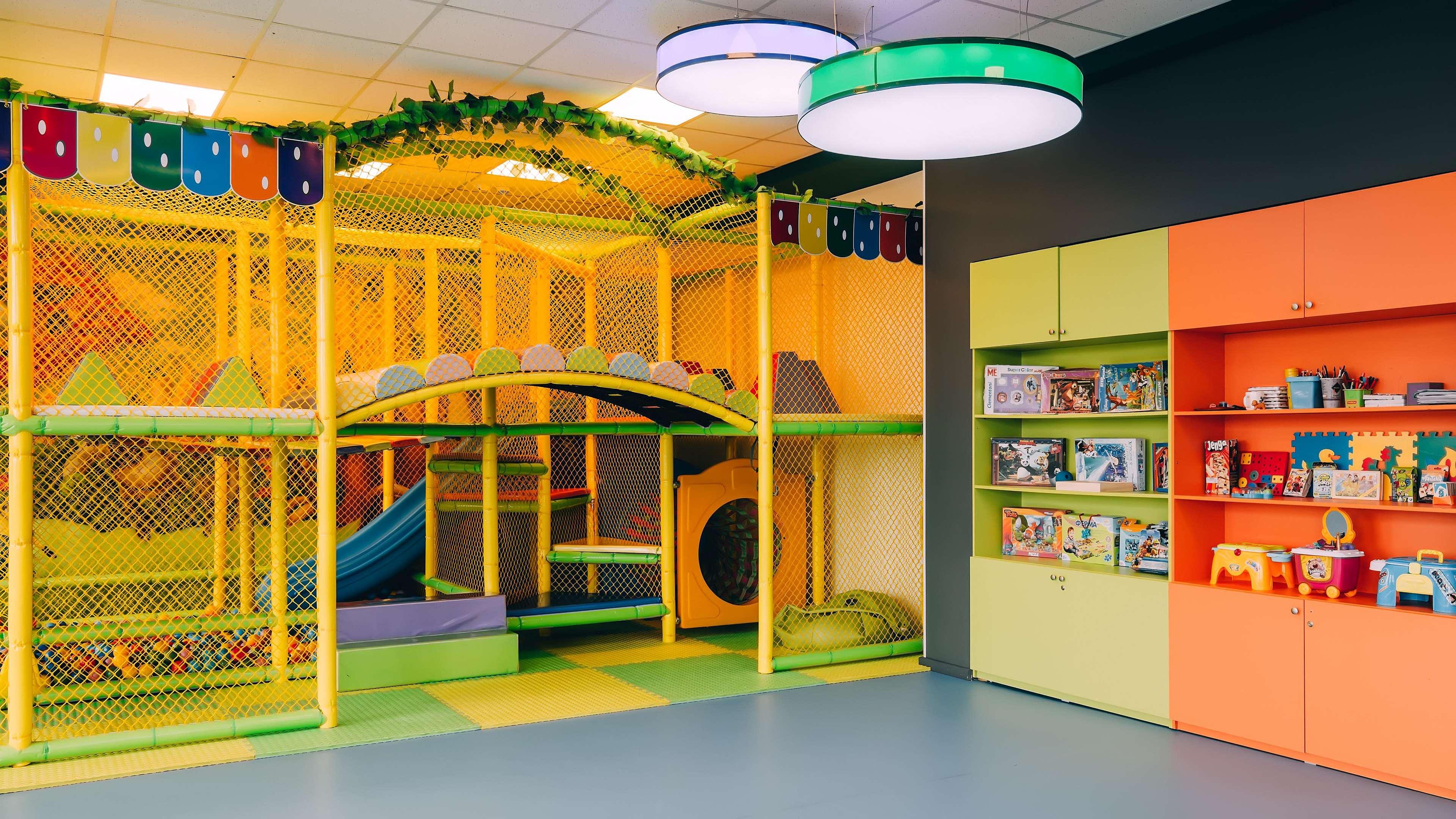 Rixos Borovoe Shchuchinsk Exterior foto The interior of a typical indoor playground