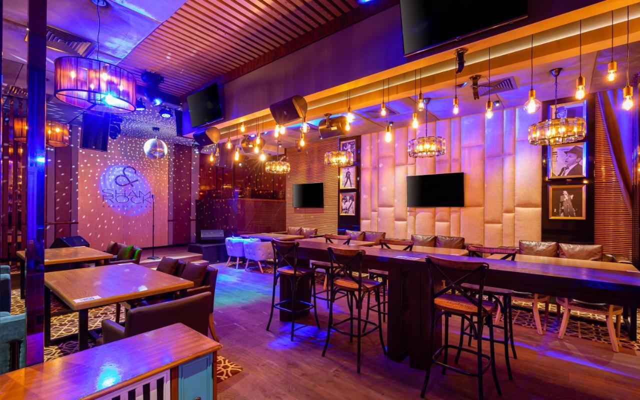 Rixos Borovoe Shchuchinsk Exterior foto The interior of a nightclub in Mumbai, India